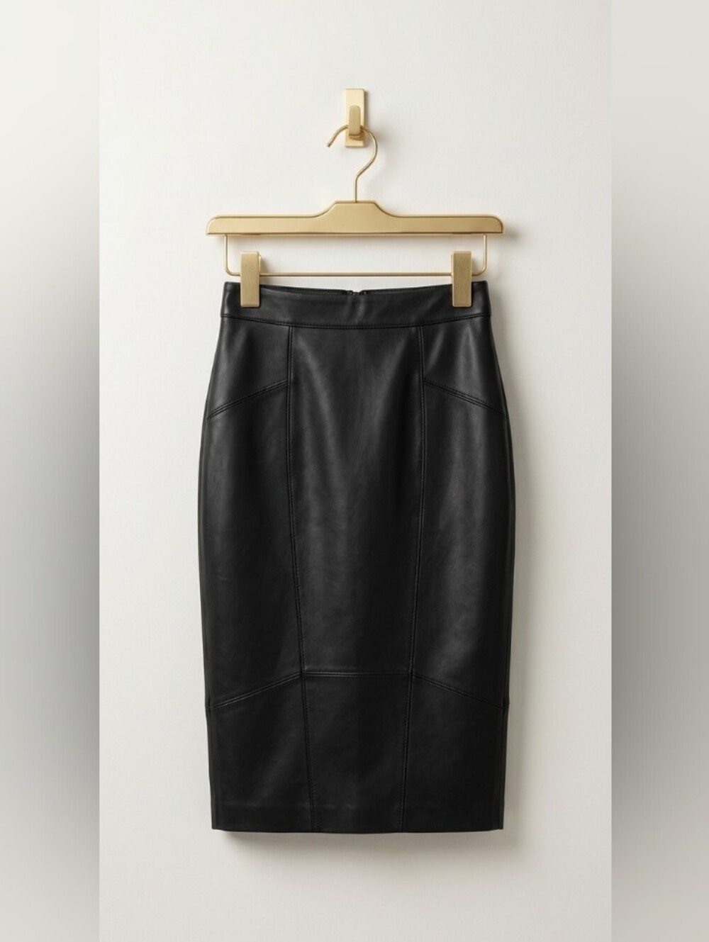 Vintage Black Leather Pencil Skirt With Full Lined Zipper At Back 🖤 - Picture 2 of 6
